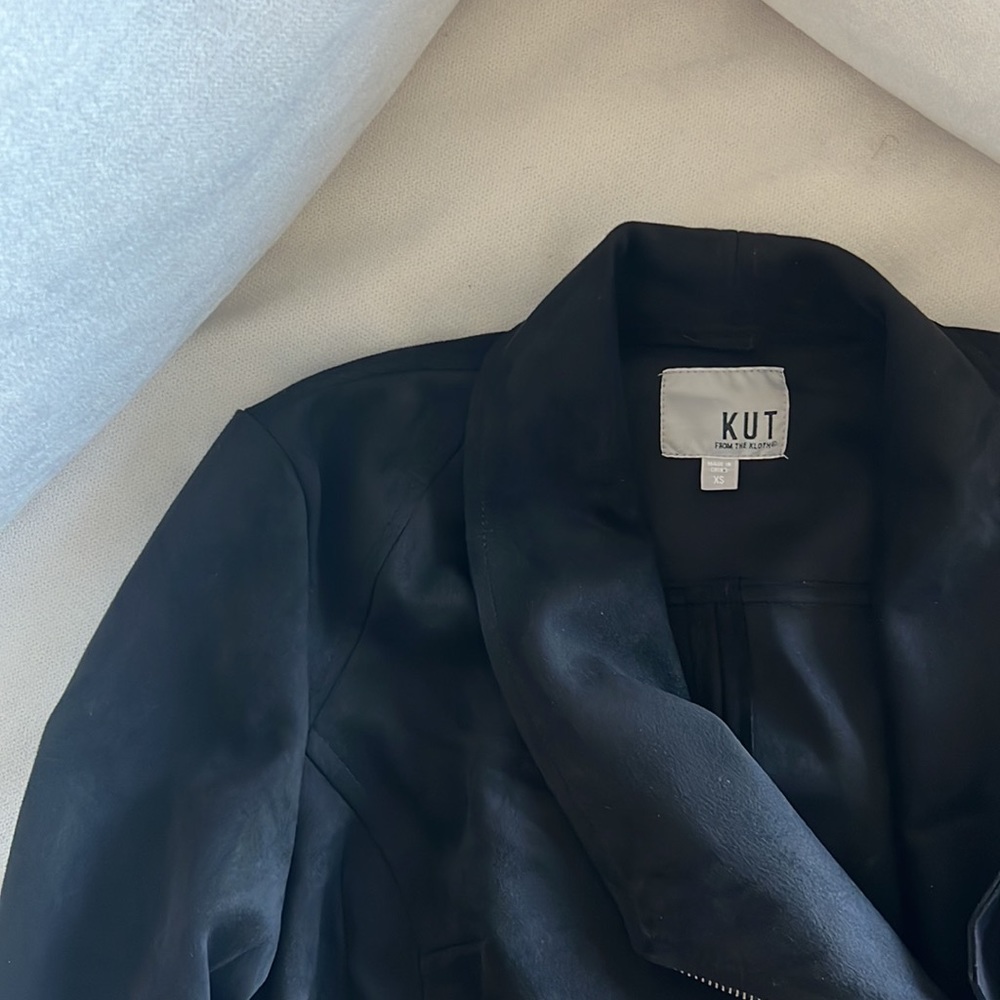 Kut from the Kloth Carina Faux Suede Drape Jacket - Picture 3 of 6